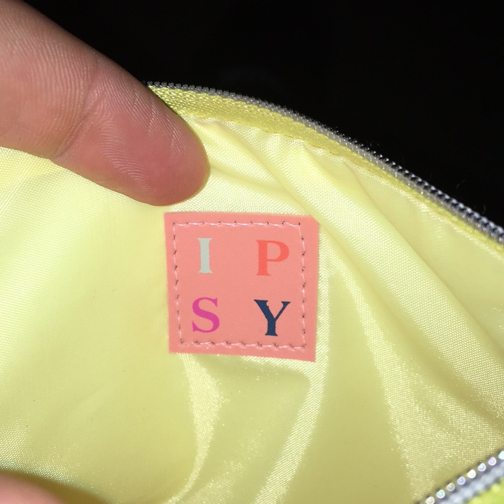 Ipsy bag - Picture 2 of 2
